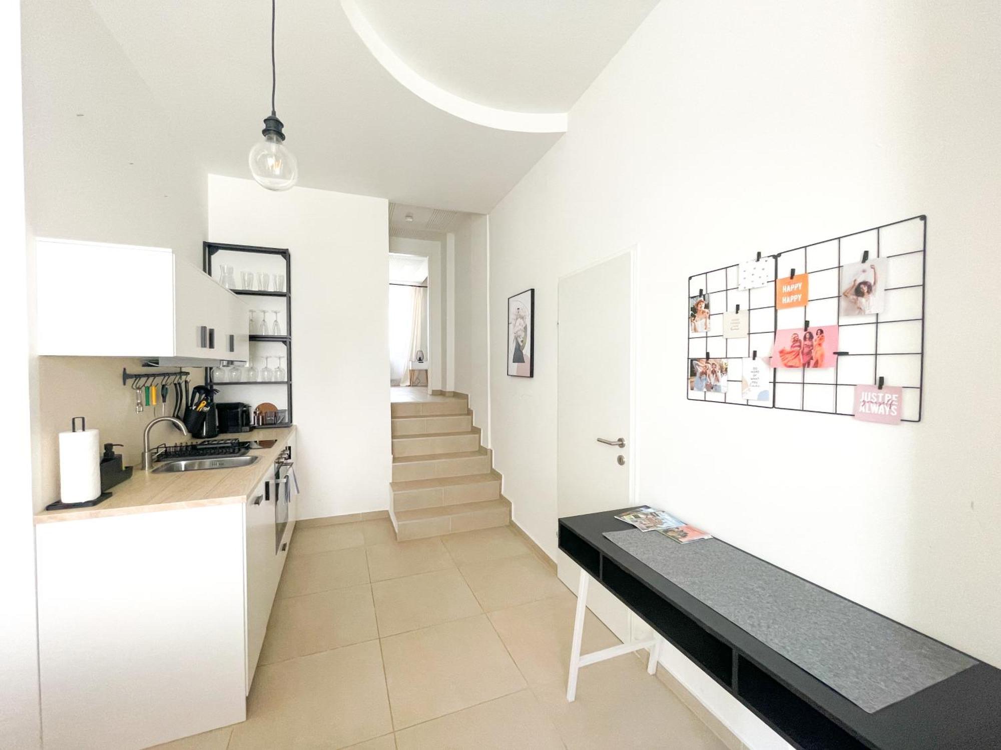 Contactless Self-Check-In - Stayhere Central City Suite 1 Graz Exteriör bild
