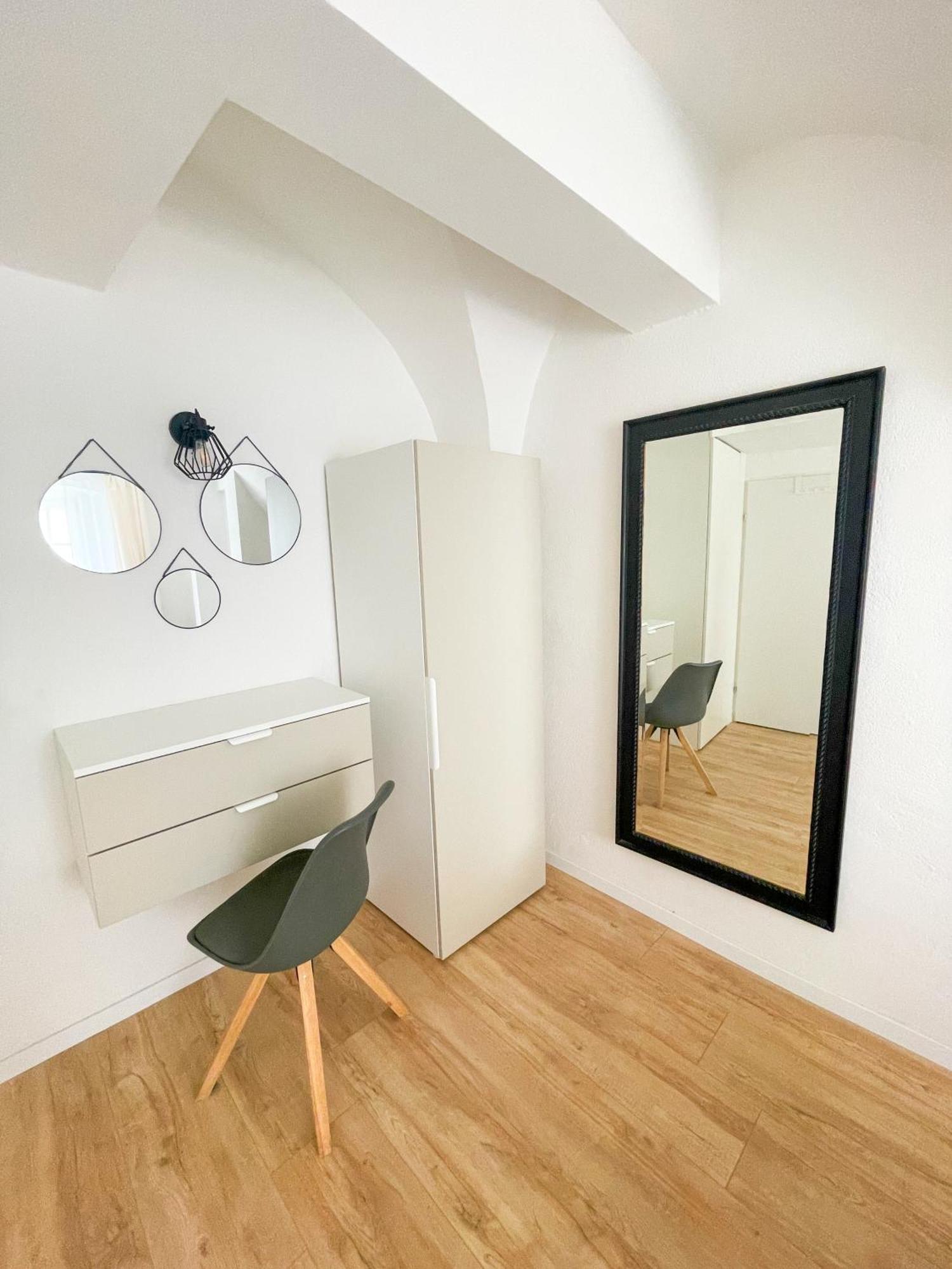 Contactless Self-Check-In - Stayhere Central City Suite 1 Graz Exteriör bild