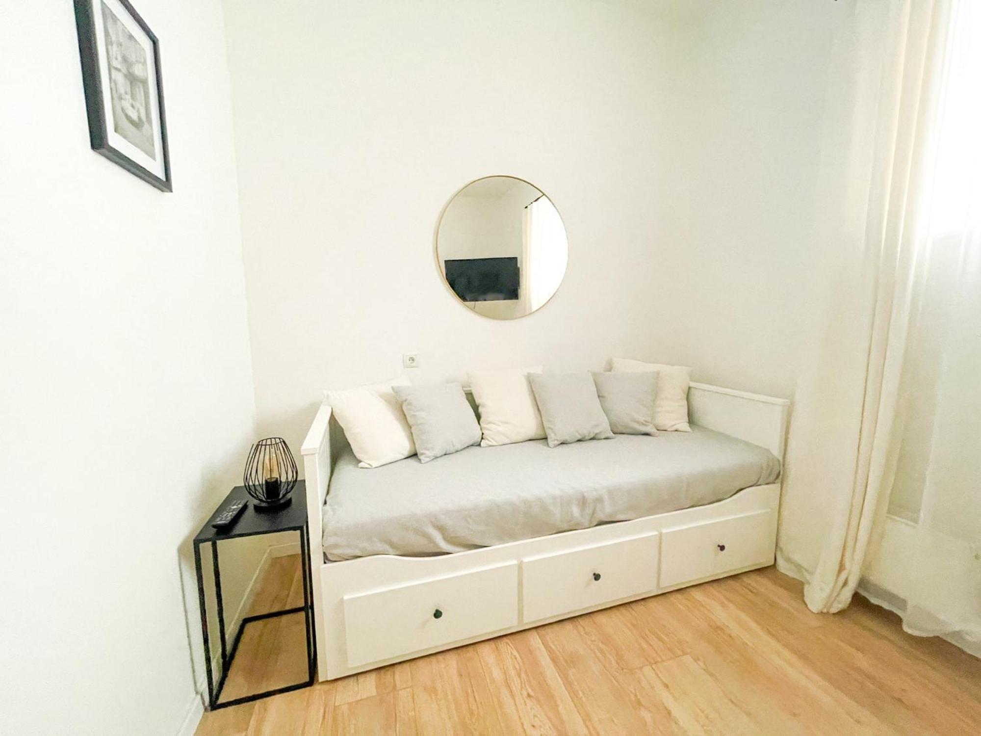 Contactless Self-Check-In - Stayhere Central City Suite 1 Graz Exteriör bild